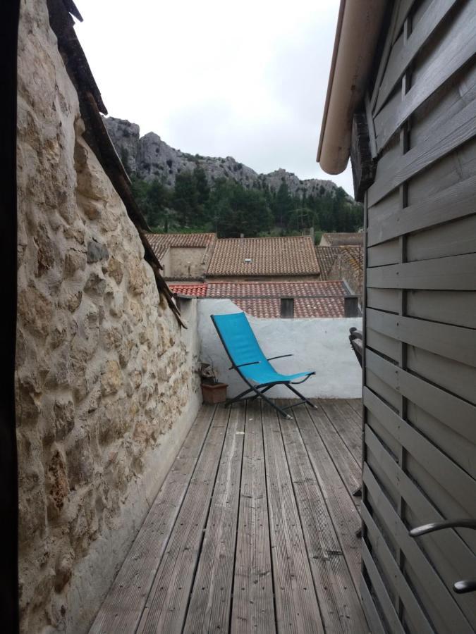 Le Patio Des Cigales Bed & Breakfast Roquefort-des-Corbières Eksteriør bilde